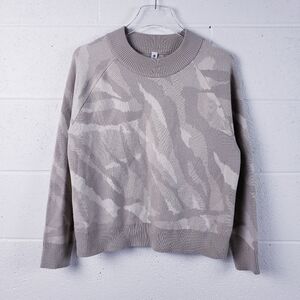 Athleta Cream Jacquard Textured Crew Sweater Size Small Merino‎ Wool Neutral Tan